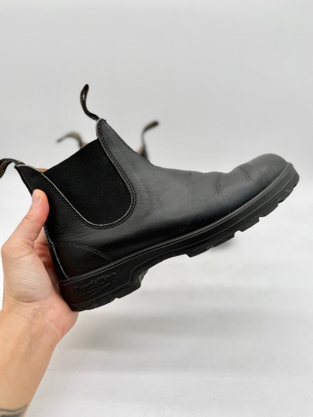 Blundstone Classic Black Leather Pull-On Chelsea Boots Women's Size 7